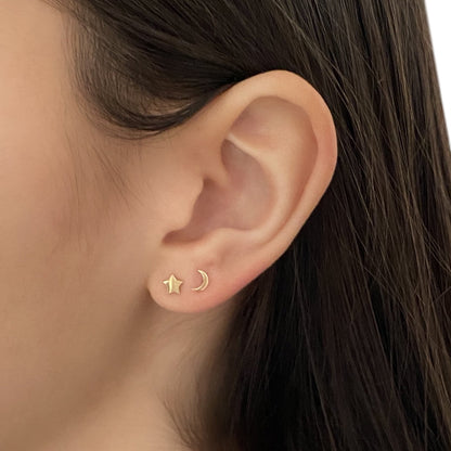 Crescent Moon Earring in 14k Gold (single earring) - Mazi New York-jewelry